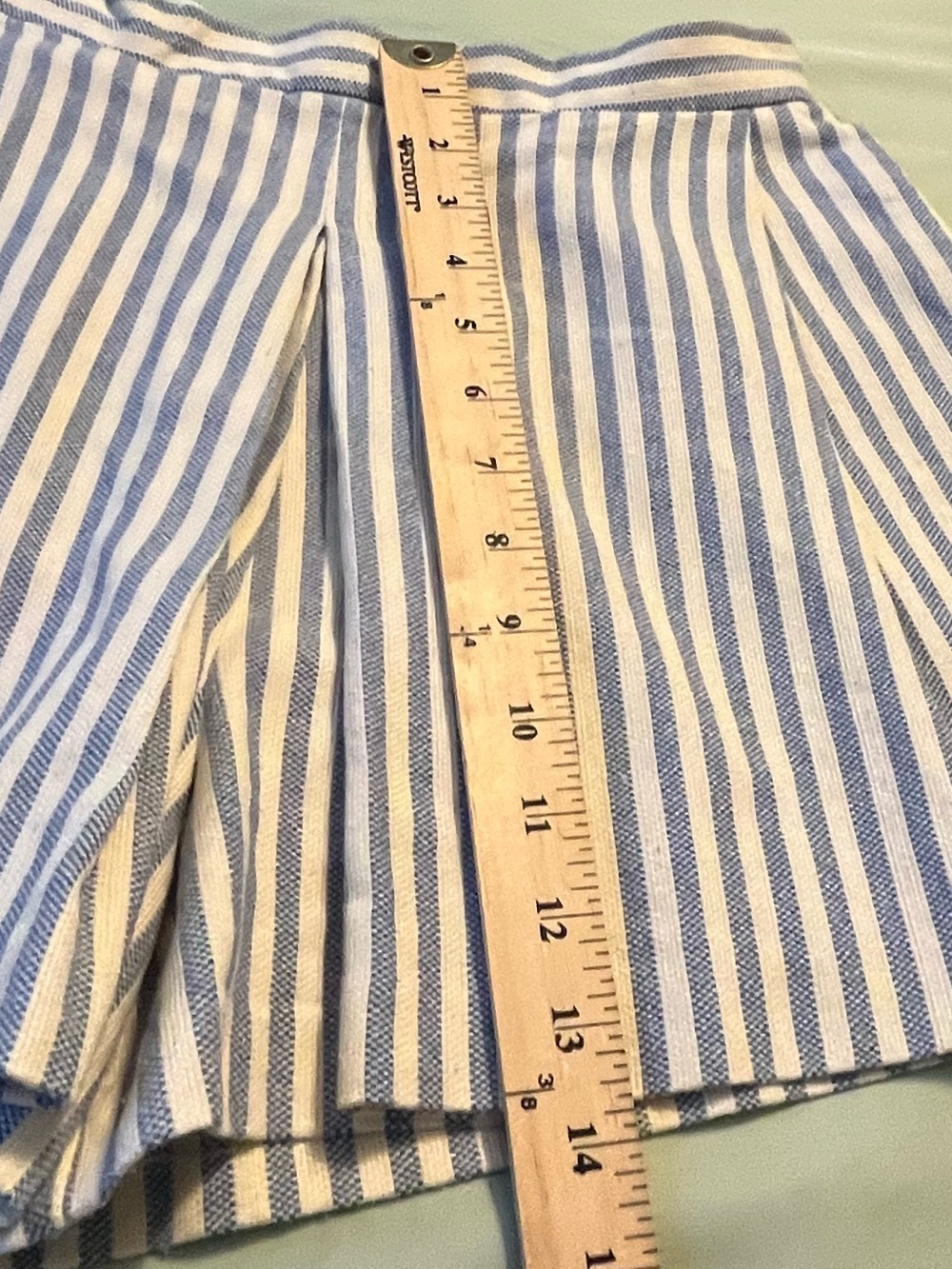 DO + BE Blue White Striped Linen Blend Shorts Coastal Summer Chic M Quiet Luxury - Picture 5 of 6